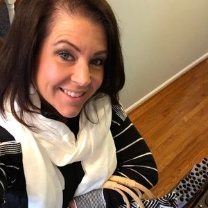 Meet your Posher, Sarai